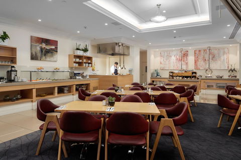Rydges Newcastle - Holiday Adelaide 32