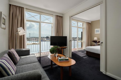 Rydges Newcastle - Holiday Adelaide 10