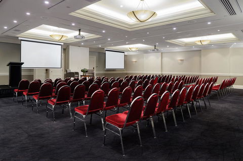 Rydges Newcastle - Holiday Adelaide 40