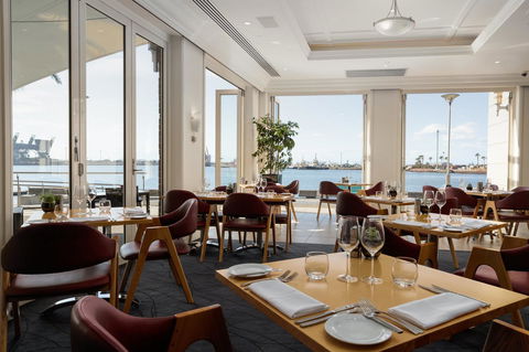Rydges Newcastle - Holiday Adelaide 35