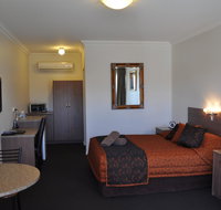 Augusta Courtyard Motel - Holiday Adelaide