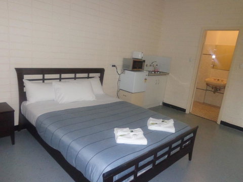 Adelaide Backpackers And Travellers Inn - Holiday Adelaide 23