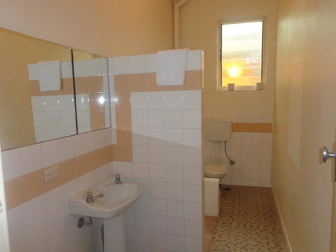 Adelaide Backpackers And Travellers Inn - Holiday Adelaide 44