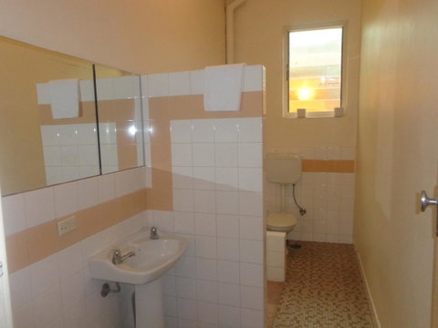 Adelaide Backpackers And Travellers Inn - Holiday Adelaide 7
