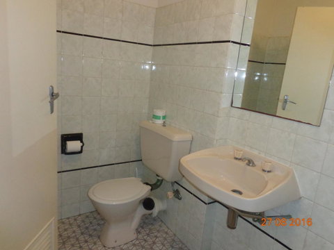 Adelaide Backpackers And Travellers Inn - Holiday Adelaide 32