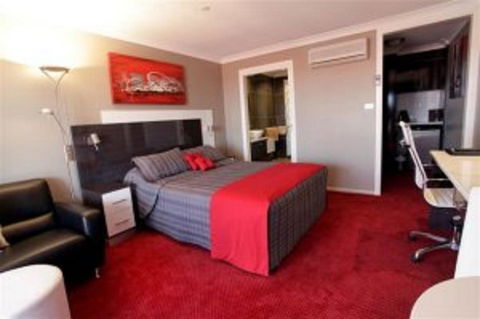 Cattlemans Country Motor Inn & Serviced Apartments - Holiday Adelaide 11