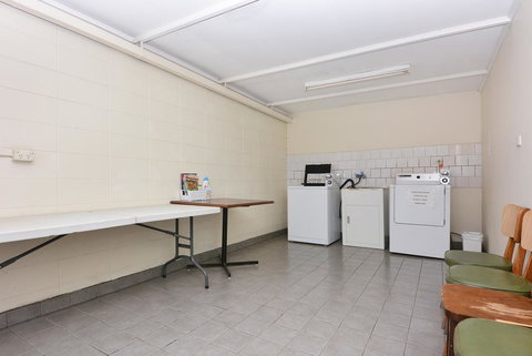 Motel Poinsettia - Holiday Adelaide 8