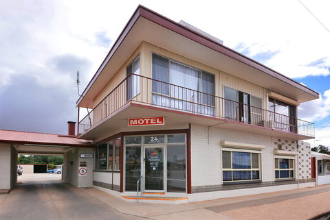 Motel Poinsettia - Holiday Adelaide 13