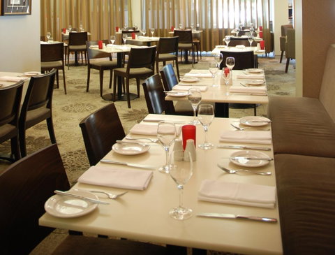 HotelMOTEL Adelaide - Holiday Adelaide 11