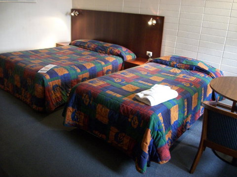 HotelMOTEL Adelaide - Holiday Adelaide 7