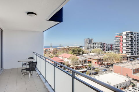 Adina Apartment Hotel Wollongong - Holiday Adelaide 12