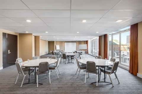 Adina Apartment Hotel Wollongong - Holiday Adelaide 29