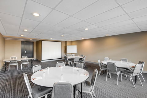 Adina Apartment Hotel Wollongong - Holiday Adelaide 38
