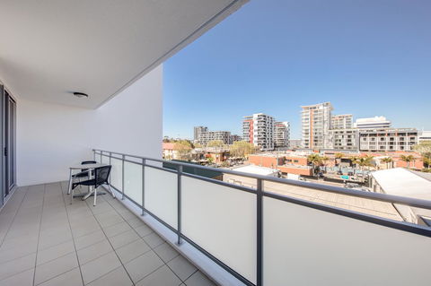 Adina Apartment Hotel Wollongong - Holiday Adelaide 19