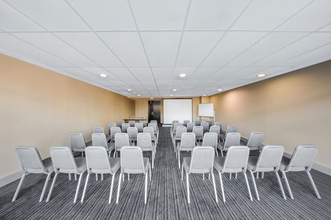 Adina Apartment Hotel Wollongong - Holiday Adelaide 33