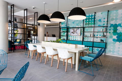 Ibis Styles East Perth - Holiday Adelaide 1