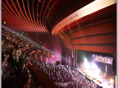 Crown Promenade Perth - Holiday Adelaide 24