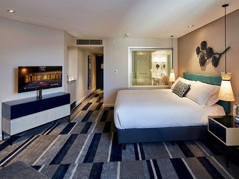 Crown Promenade Perth - Holiday Adelaide 16