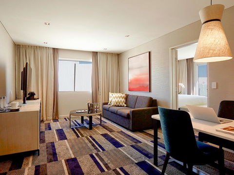 Crown Promenade Perth - Holiday Adelaide 29