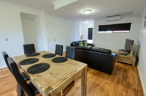 Pelicans Albany Middleton Beach - Holiday Adelaide 19