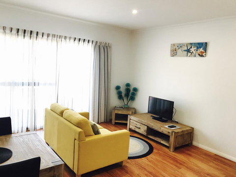 Pelicans Albany Middleton Beach - Holiday Adelaide 41