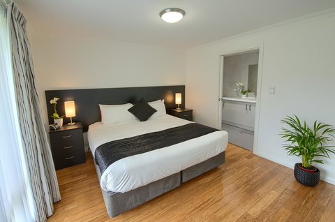 Pelicans Albany Middleton Beach - Holiday Adelaide 25