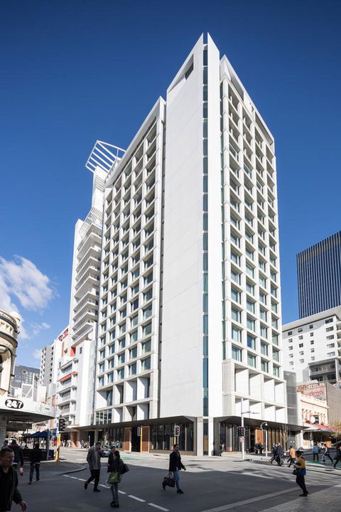 QT Perth - Holiday Adelaide 7