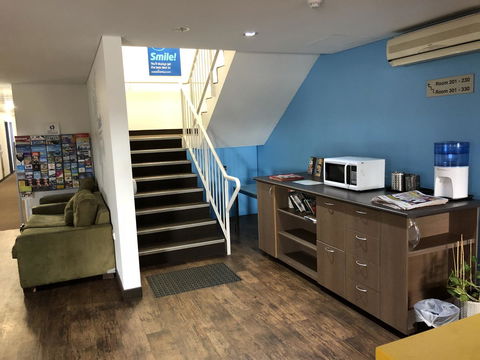 Ibis Budget Perth Airport - Holiday Adelaide 12