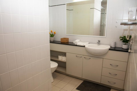 Perth Short Stays - Holiday Adelaide 19