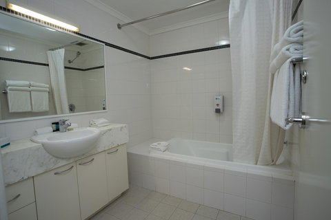 Perth Short Stays - Holiday Adelaide 17