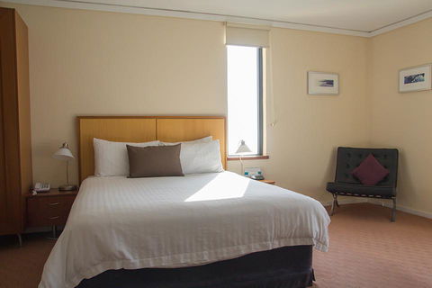 Ocean Beach Hotel - Holiday Adelaide 1