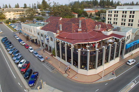 Ocean Beach Hotel - Holiday Adelaide 3
