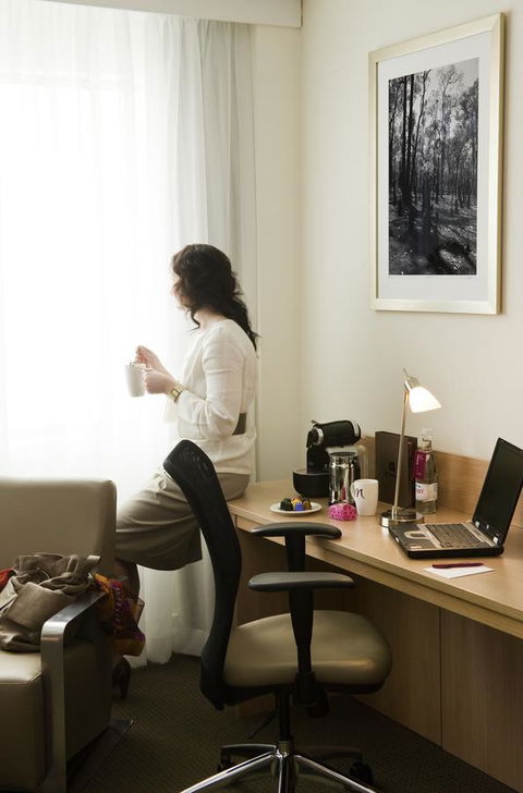 Mercure Perth - Holiday Adelaide 35