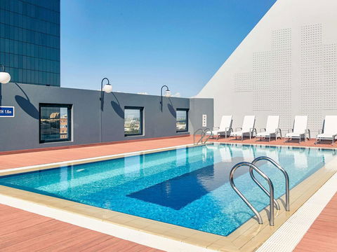 Mercure Perth - Holiday Adelaide 0