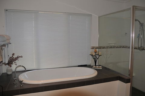 Glenelg On King Bed & Breakfast - Holiday Adelaide 26