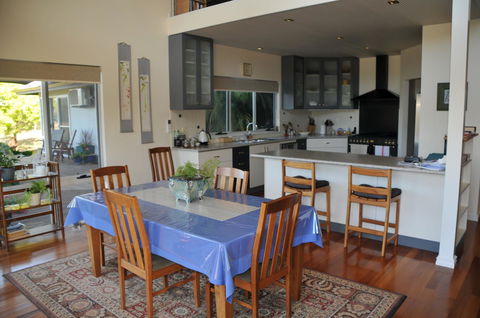 Glenelg On King Bed & Breakfast - Holiday Adelaide 22