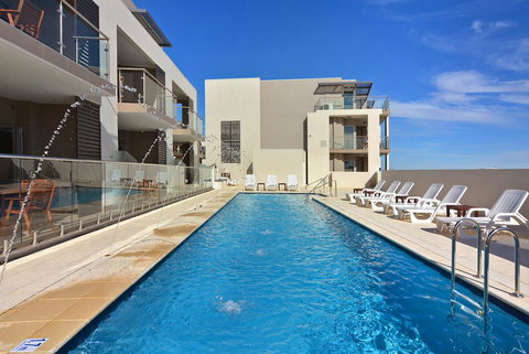 Bunbury Seaview Apartments - Holiday Adelaide 4