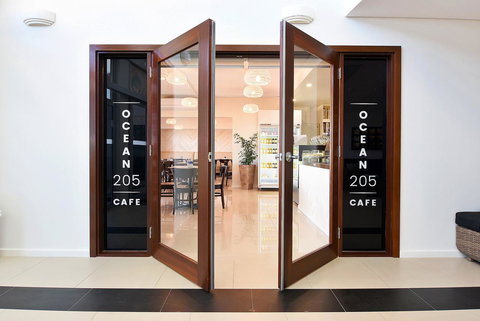 Bunbury Seaview Apartments - Holiday Adelaide 29