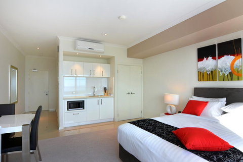Bunbury Seaview Apartments - Holiday Adelaide 13