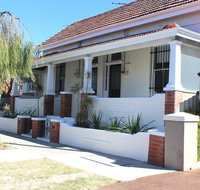 Captain's Heritage Cottage - Holiday Adelaide