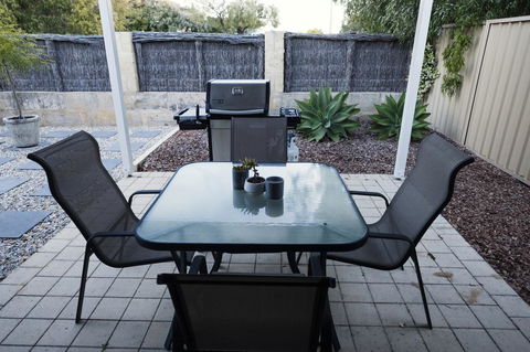FortyTwo - Oceanside Retreat Busselton - Holiday Adelaide 5