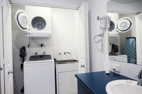 FortyTwo - Oceanside Retreat Busselton - Holiday Adelaide 9