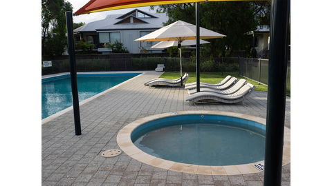 FortyTwo - Oceanside Retreat Busselton - Holiday Adelaide 19