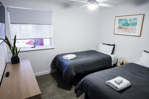 FortyTwo - Oceanside Retreat Busselton - Holiday Adelaide 8