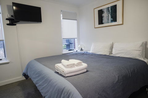 FortyTwo - Oceanside Retreat Busselton - Holiday Adelaide 3