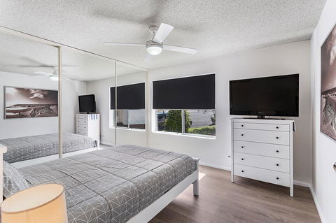 Laman Lodge, Unit 2, 15 Laman Street - Holiday Adelaide 8
