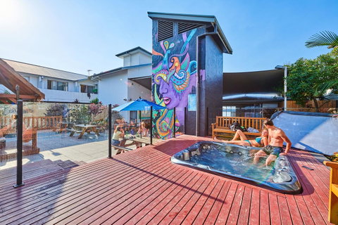 Nomads Byron Bay Backpackers - Holiday Adelaide 5