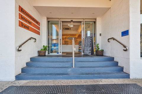 Nomads Byron Bay Backpackers - Holiday Adelaide 1