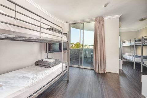 Nomads Byron Bay Backpackers - Holiday Adelaide 30