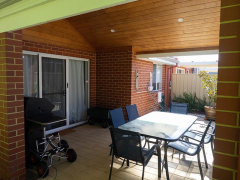 FortyOne - Oceanside Retreat Busselton - Holiday Adelaide 28